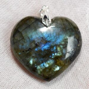 آویز لابرادوریت